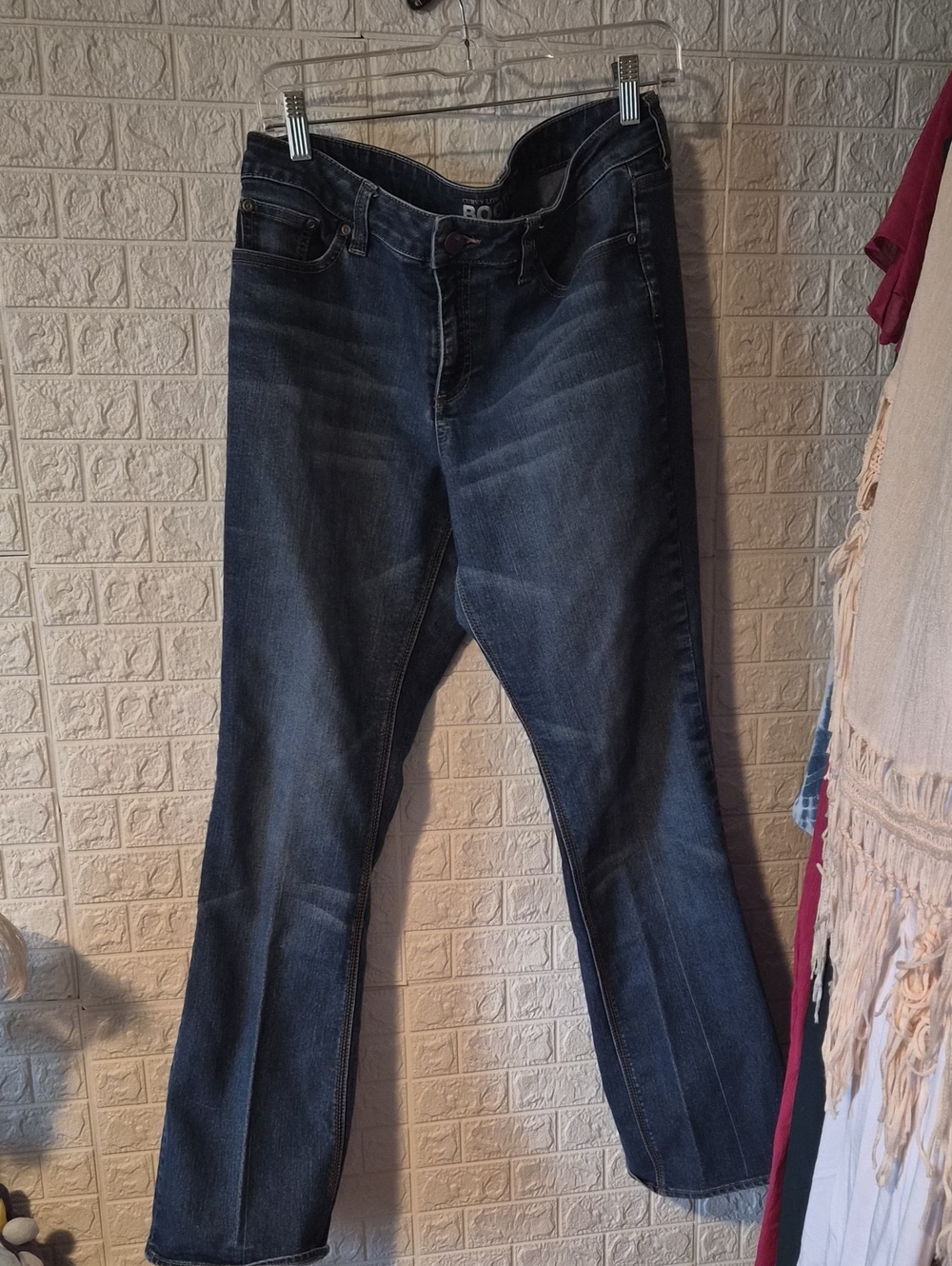 Classic Women's Dark Blue Jeans curvy low rise new york and company